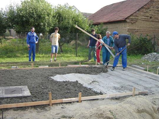 Pergola a hřiště
