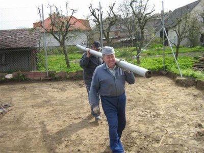 Pergola a hřiště